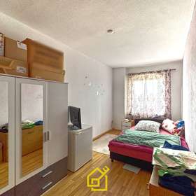 Schlafzimmer EG links