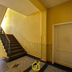 Treppenhaus Wohnungstür