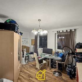 Arbeitszimmer OG links