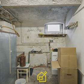 Kellerraum alter Öltank Zählerschrank