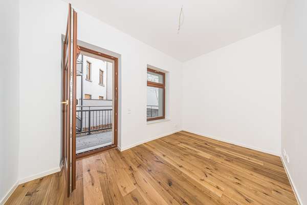 Zimmer mit Balkon