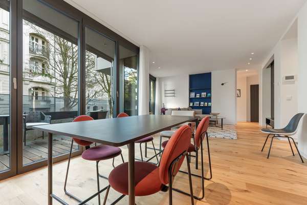 Offener Wohn- und Essbereich