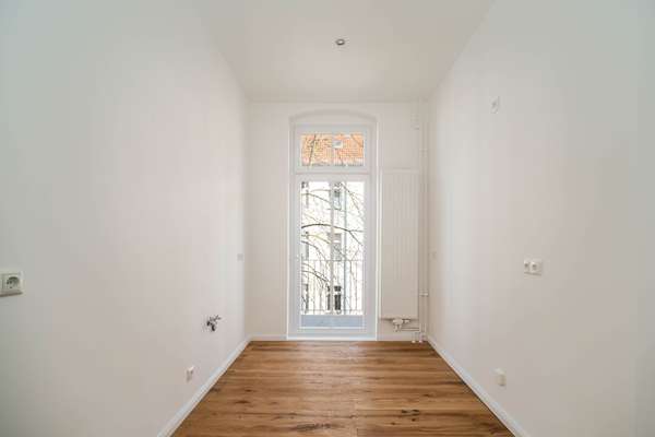 Küche mit Balkon