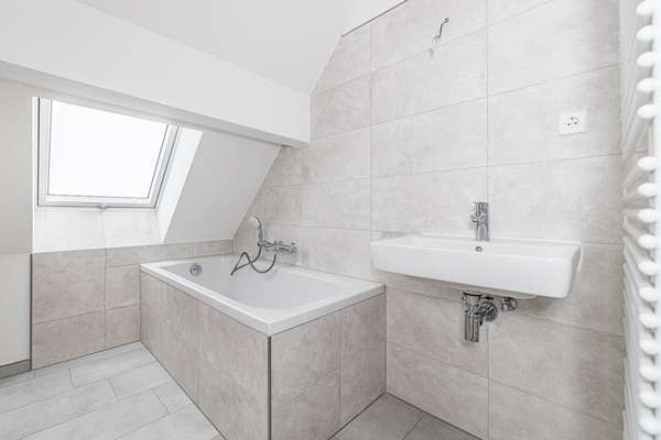Modernes Badezimmer