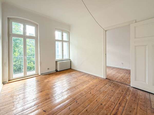 Zimmer mit Balkon