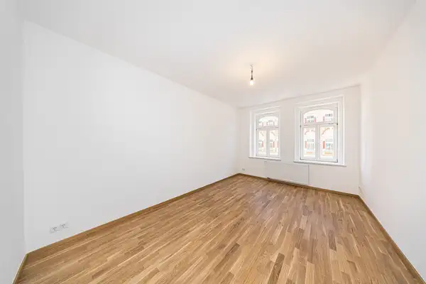 Schwarzackerstraße 11