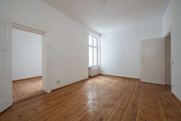 Schlafzimmer 1