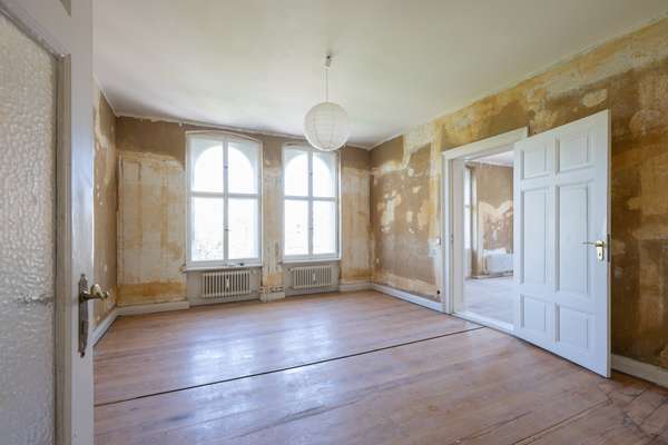 Durchgangszimmer 1