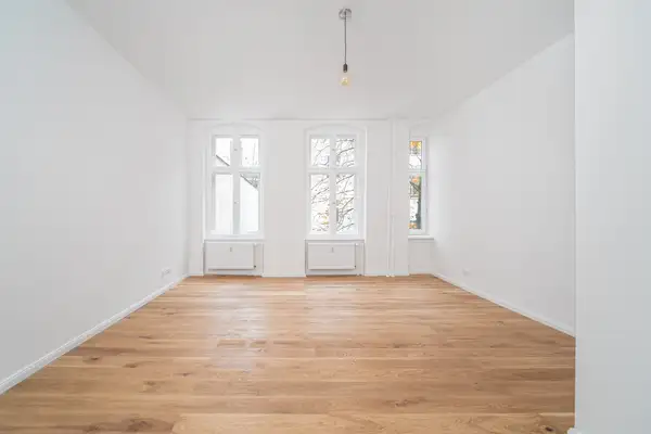 Ruhiges Zimmer zum Hof