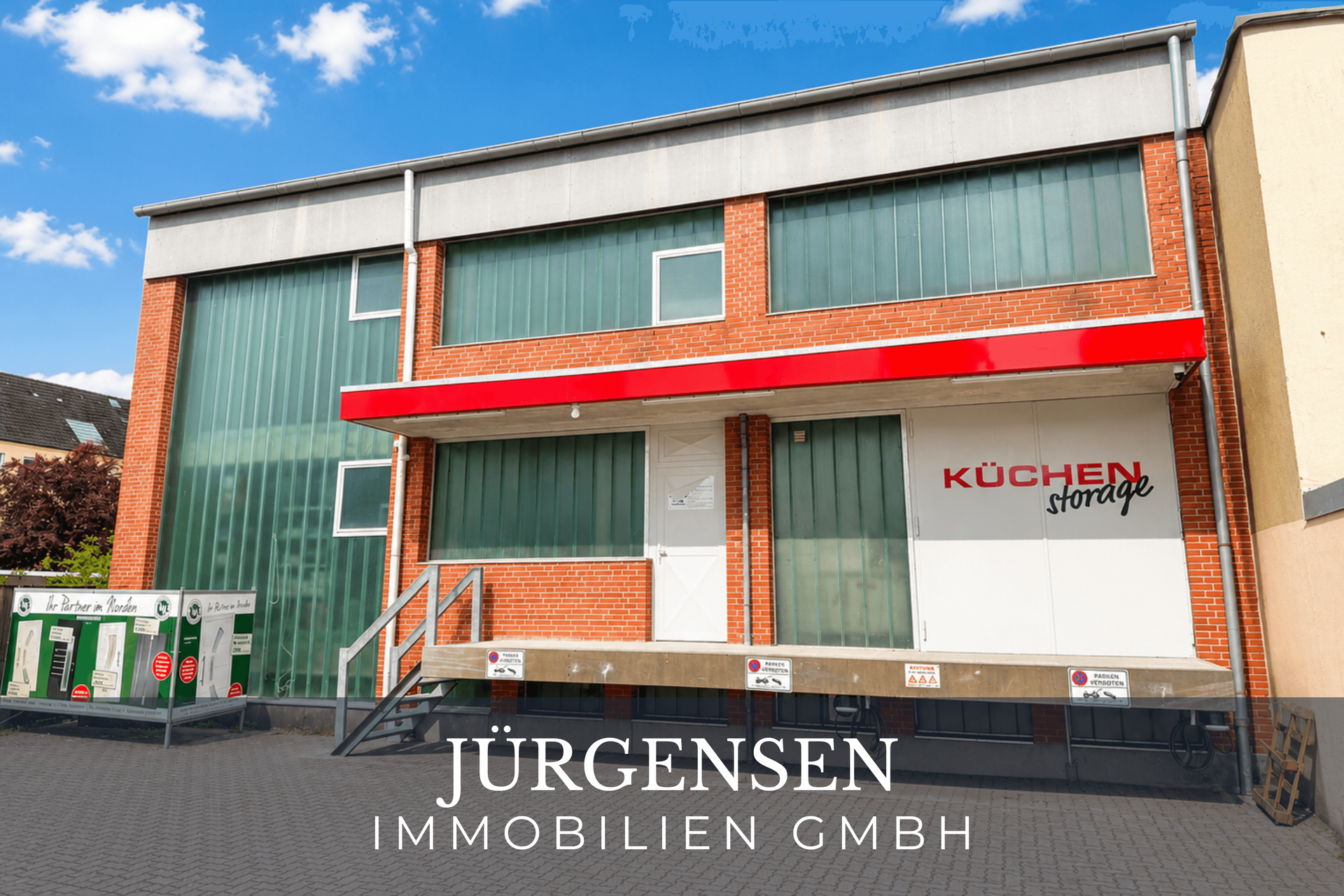 Zentrale Lagerfläche mit Lastenaufzug und guter Anbindung