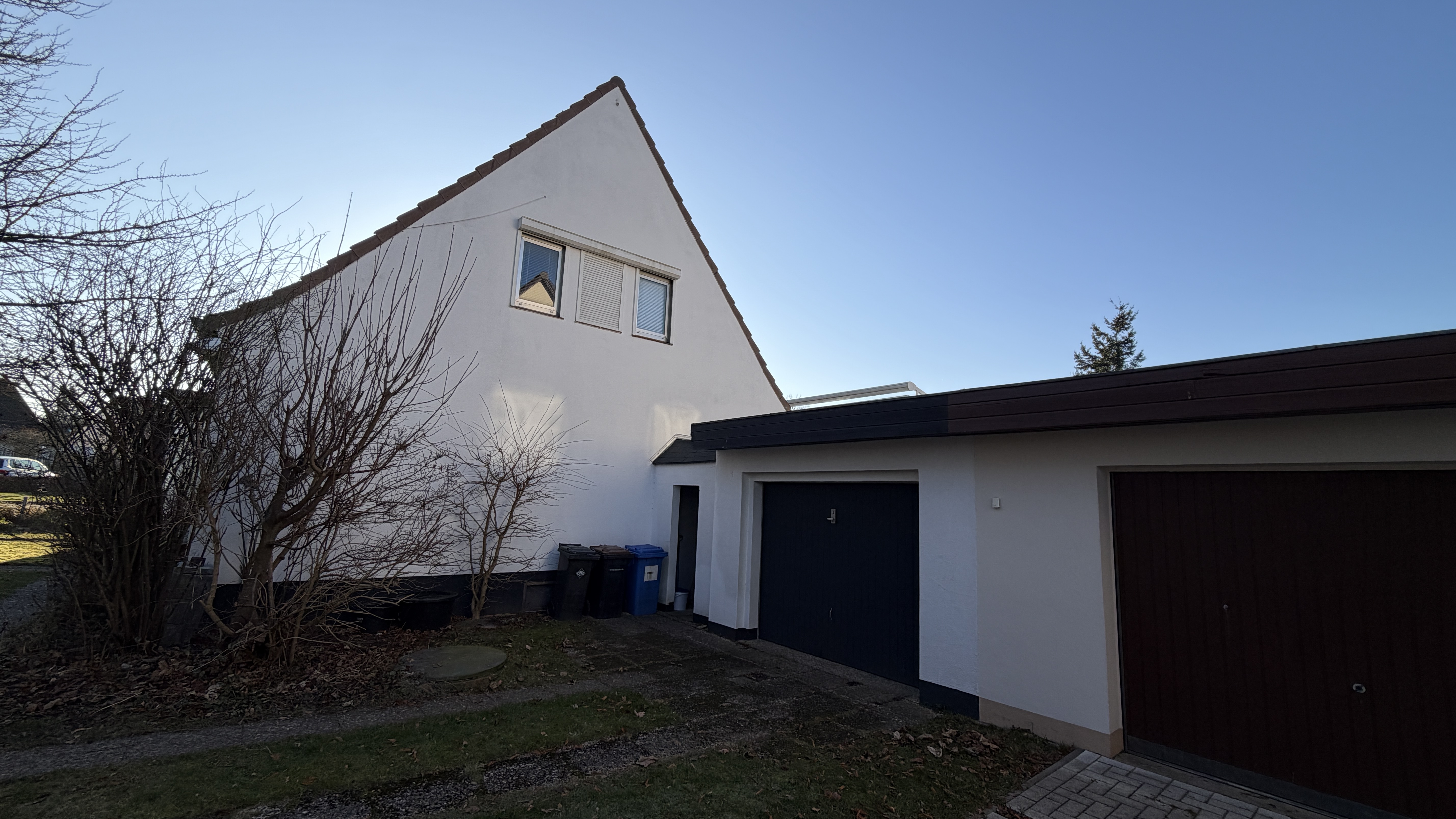 Doppelhaushälfte mit Garage und Wintergarten für Selbstnutzer oder Kapitalanleger  in Kiel-Suchsdorf