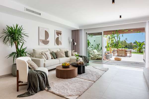 Renoviertes Luxus-Reihenhaus in der Nähe von Puente Romano, Marbella