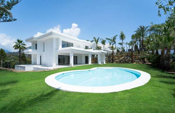 Elitäre Villa in Las Lomas de Marbella Club