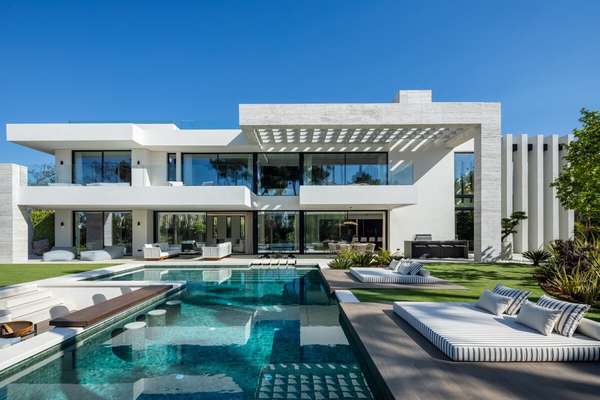 Moderne Luxusvilla in Atalaya Rio Verde