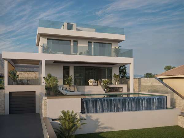 Moderne Luxusvilla mit Infinity-Pool im Romantischen Tal