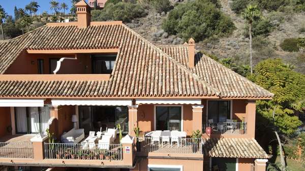 Luxuriöses 3-Zimmer-Penthouse mit atemberaubendem Meerblick in Monte Halcones, Benahavís