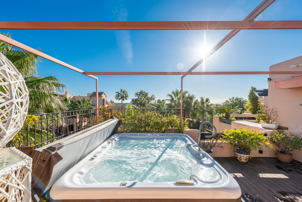 Luxuriöses Strand-Maisonette-Penthouse in San Pedro de Alcántara