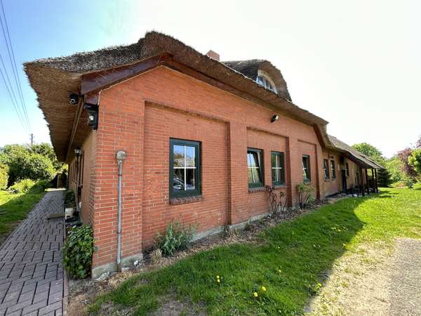 Schmiedehaus zwischen den Feldern Giekaus