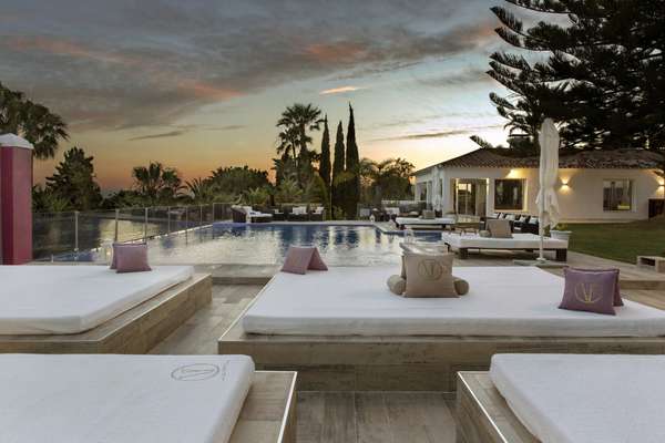 Luxuriöse Villa in Elviria, Marbella