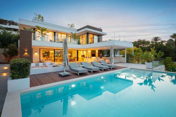 Moderne Villa im Golf Valley