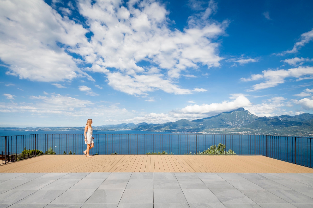 Neubauvilla mit Seeblick in Torri del Benaco/ Gardasee