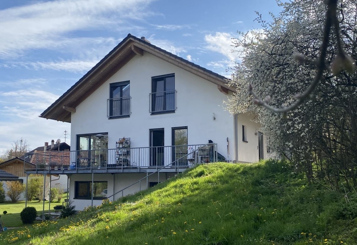 Die Loisach immer im Blick - Doppelhaushälfte in schönster Umgebung