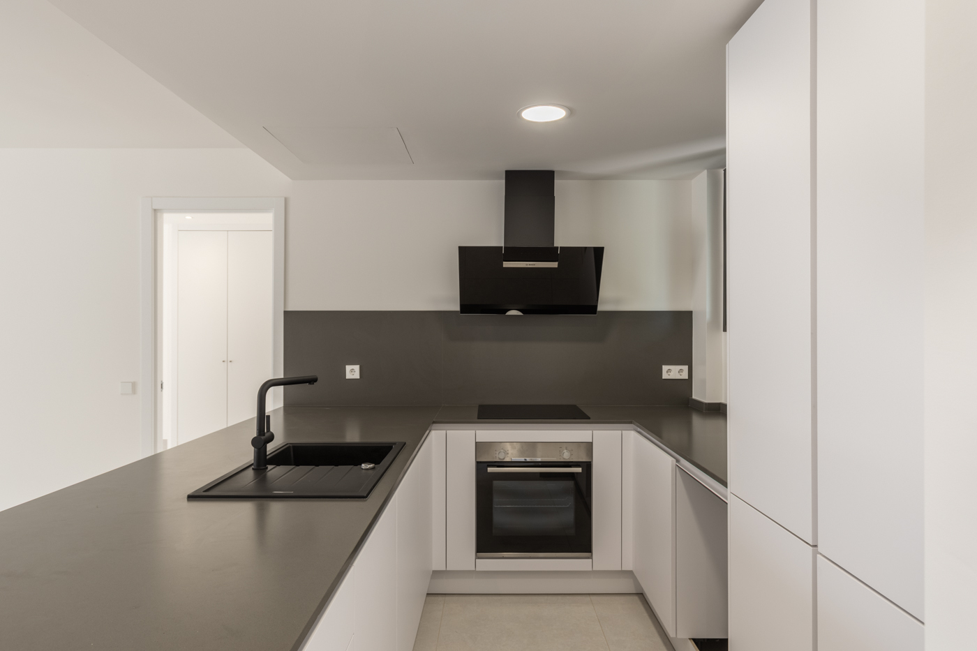 Neubau-Penthouse mit Terrassen in einer Anlage mit Pool in Sa Ràpita, Mallorca · Bildergalerie 20