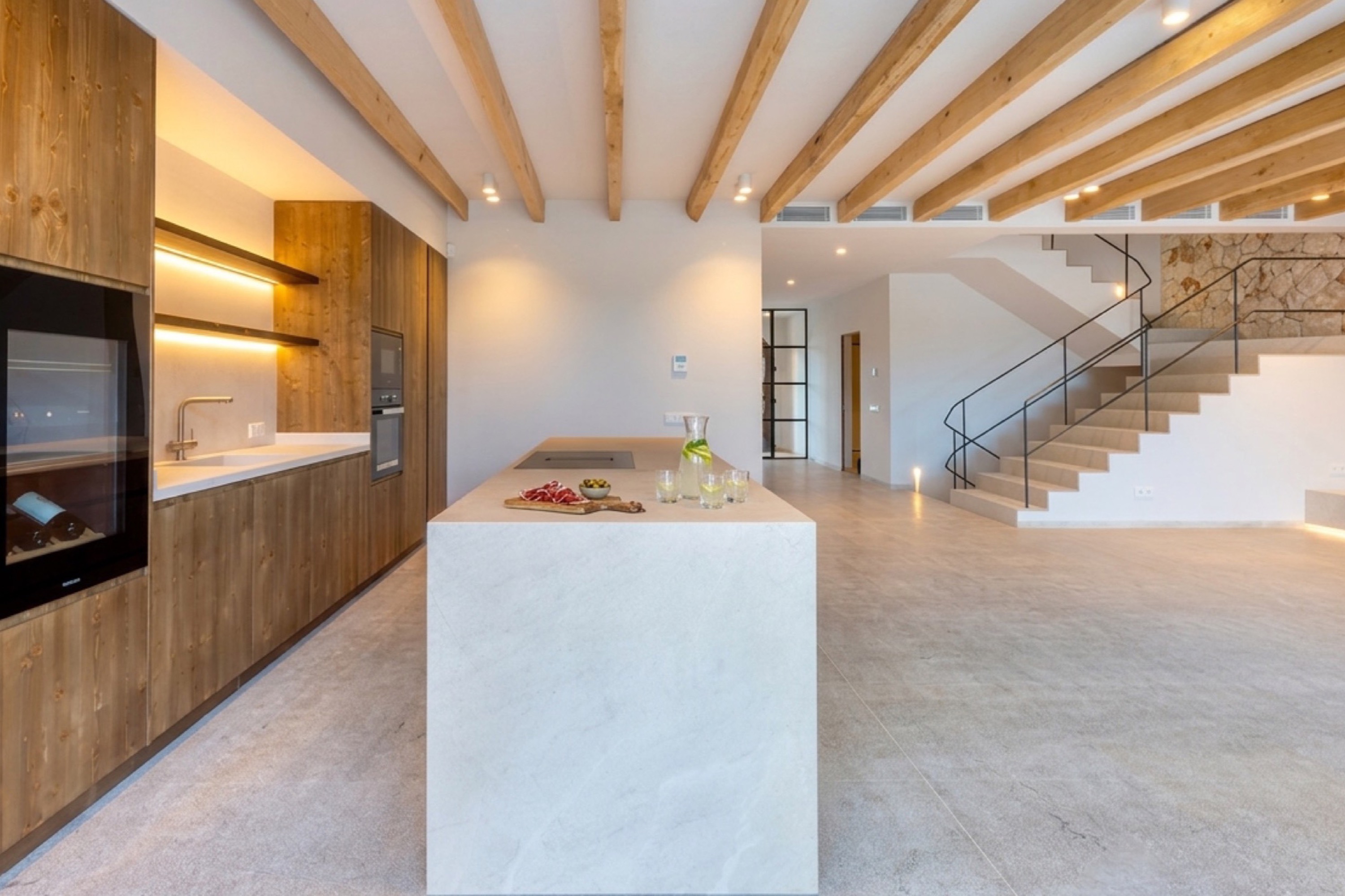 Neubau-Stadthaus mit Dachterrasse & Meerblick in Ses Salines, Mallorca · Bildergalerie 9