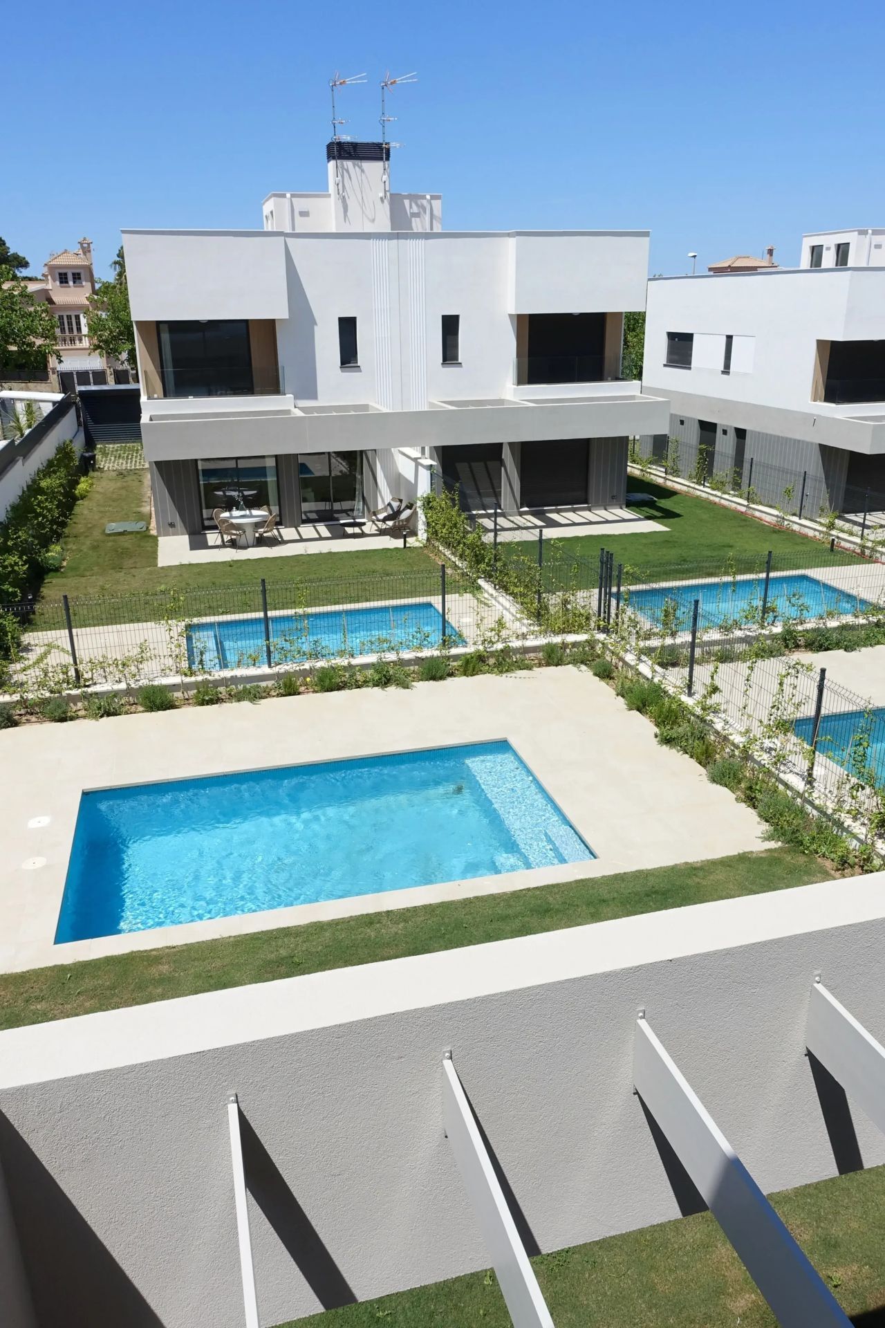 Ready-to-move-in new-build semi-detached house with partial sea view in Puig de Ros, Mallorca