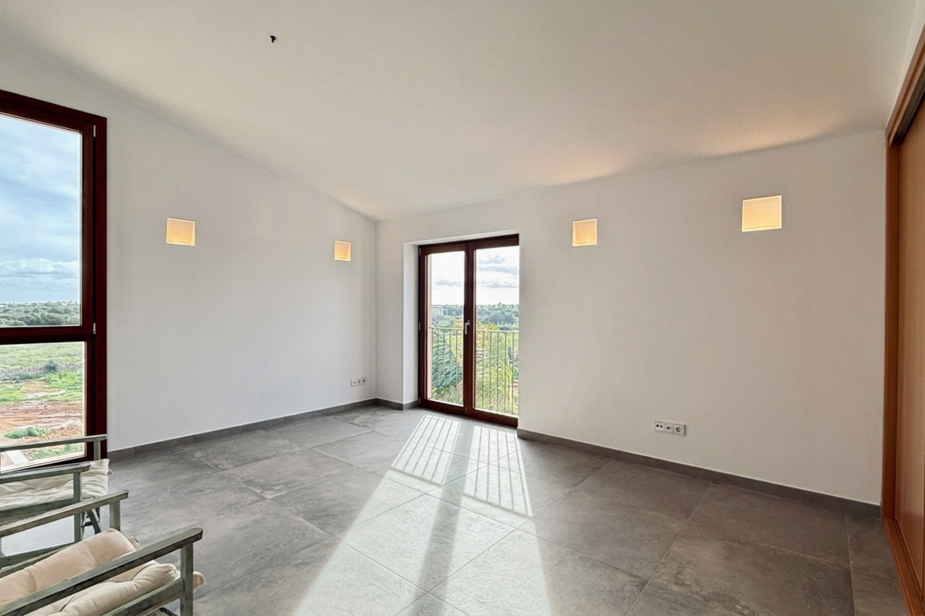 Exclusiver Neubau mit Pool, Tiefgarage und großem Garten · Bildergalerie 40