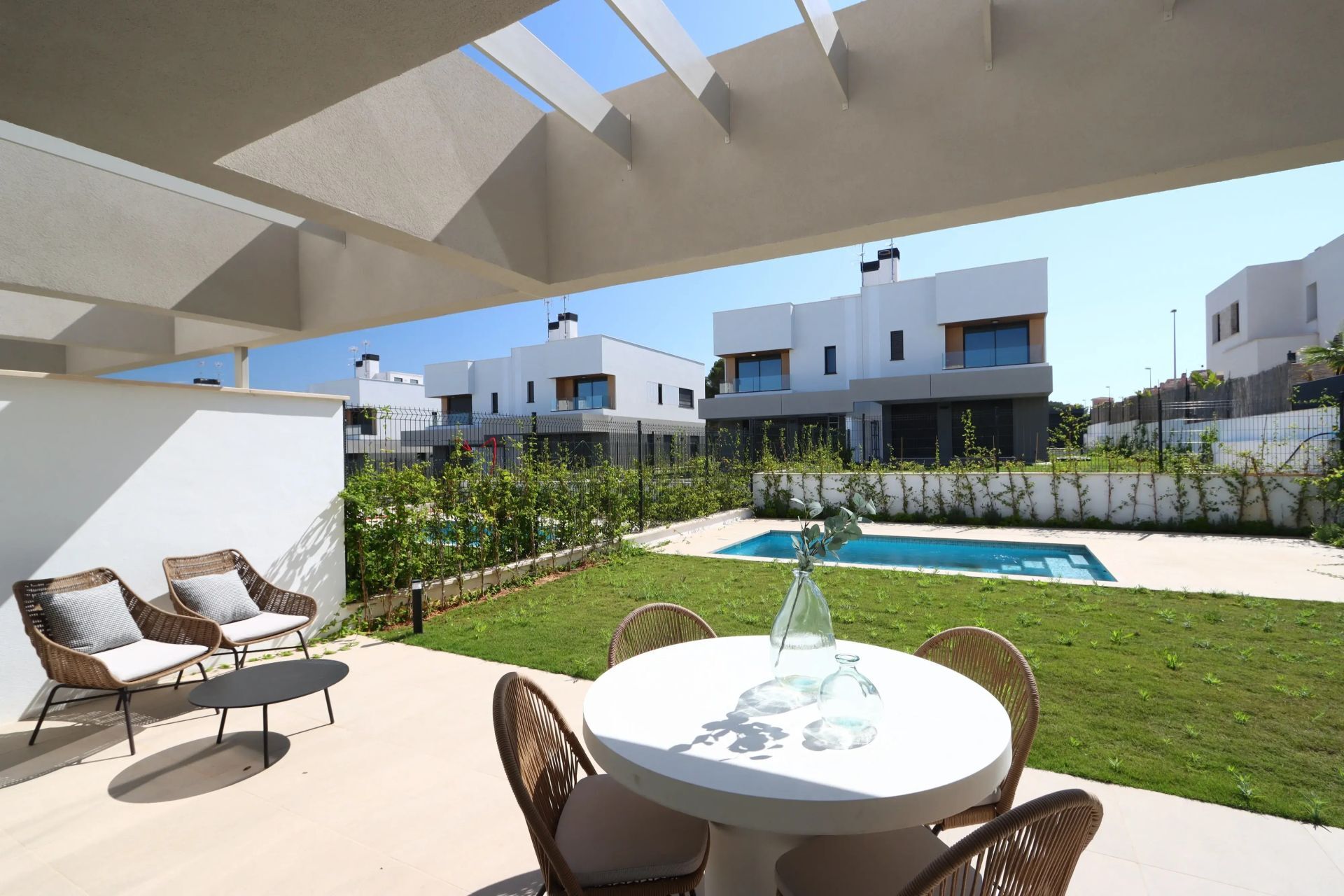 Ready-to-move-in new-build semi-detached house with partial sea view in Puig de Ros, Mallorca