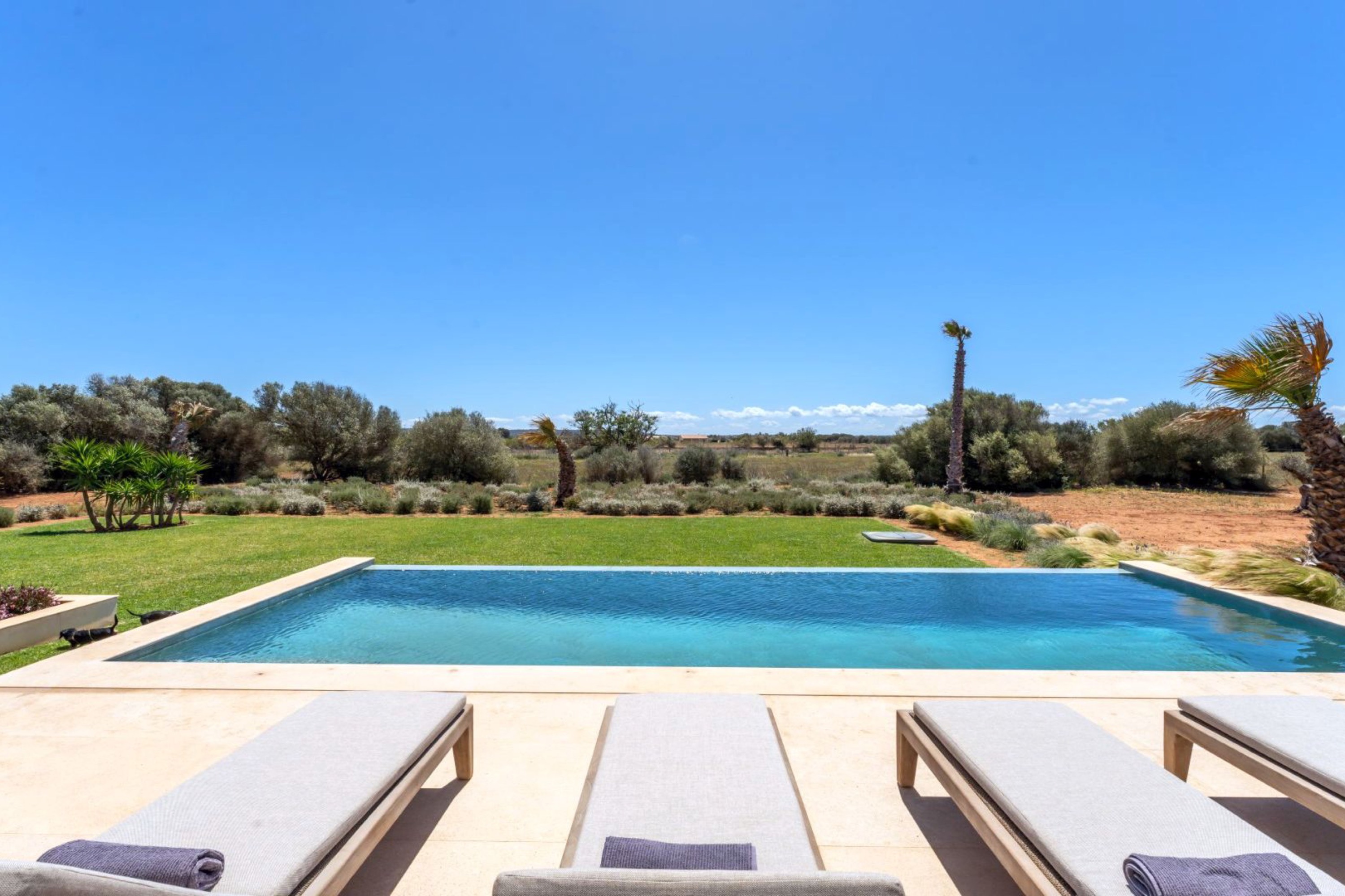 Moderne Neubau-Finca mit Pool & Panoramablick - Seller Finance