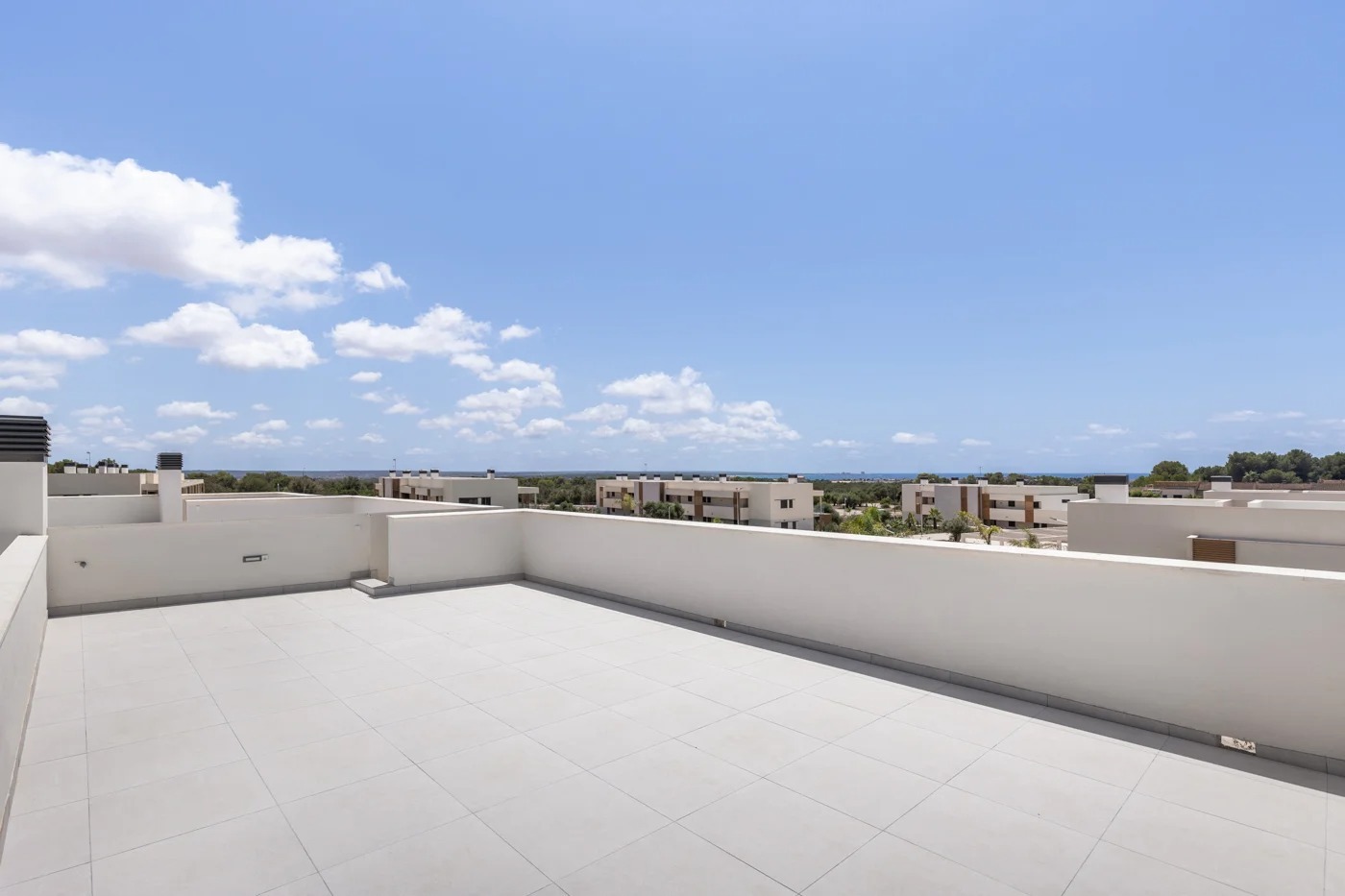 Neubau-Penthouse mit Terrassen in einer Anlage mit Pool in Sa Ràpita, Mallorca · Bildergalerie 29