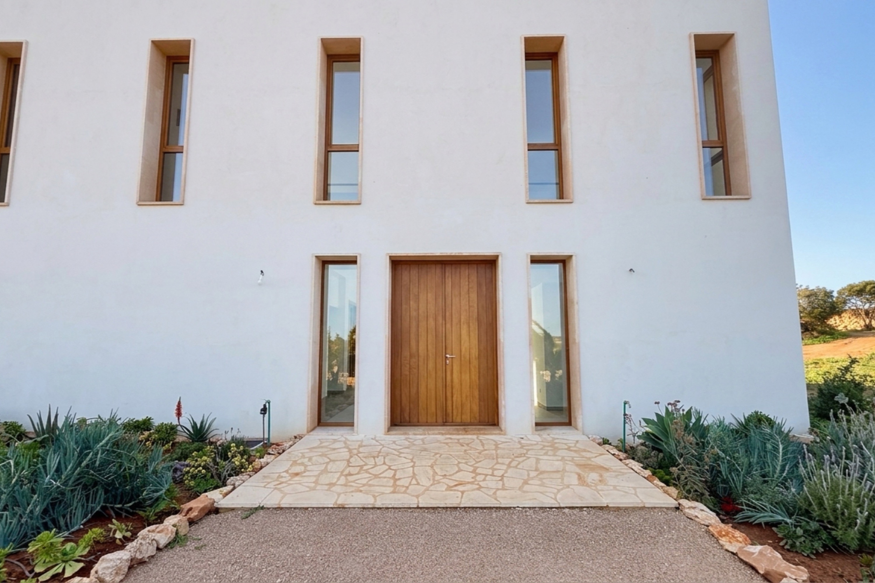 Exclusiver Neubau mit Pool, Tiefgarage und großem Garten · Bildergalerie 11