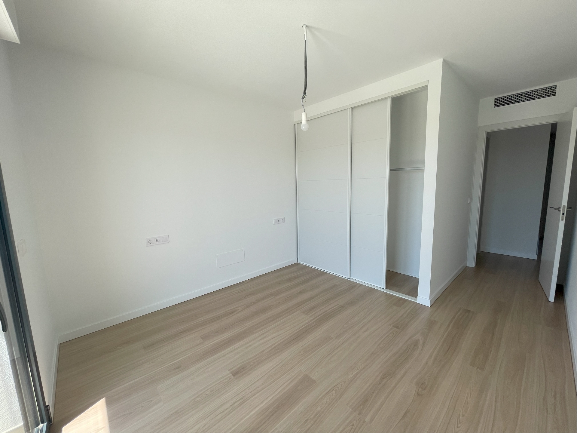Neubau Doppelhaushälfte mit Pool · Image gallery 13