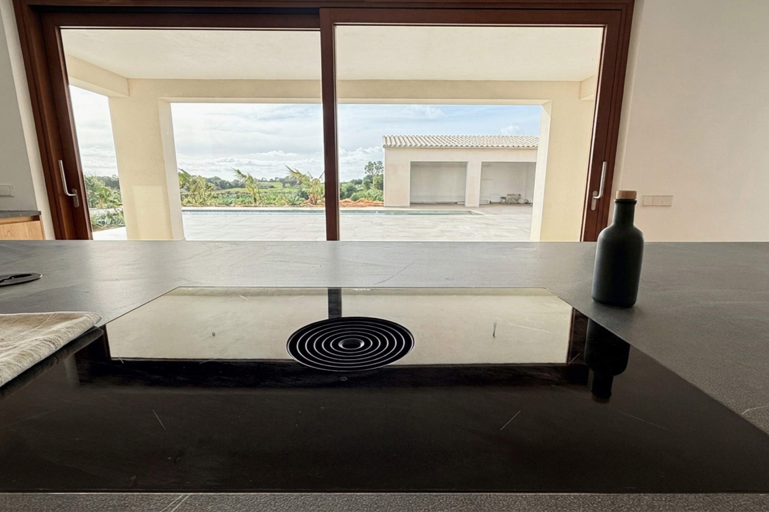 Exclusiver Neubau mit Pool, Tiefgarage und großem Garten · Bildergalerie 24