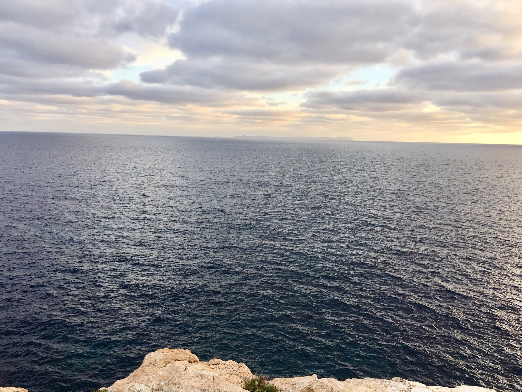 Frontline plot with views of Cabrera in Vallgornera Nou, Mallorca