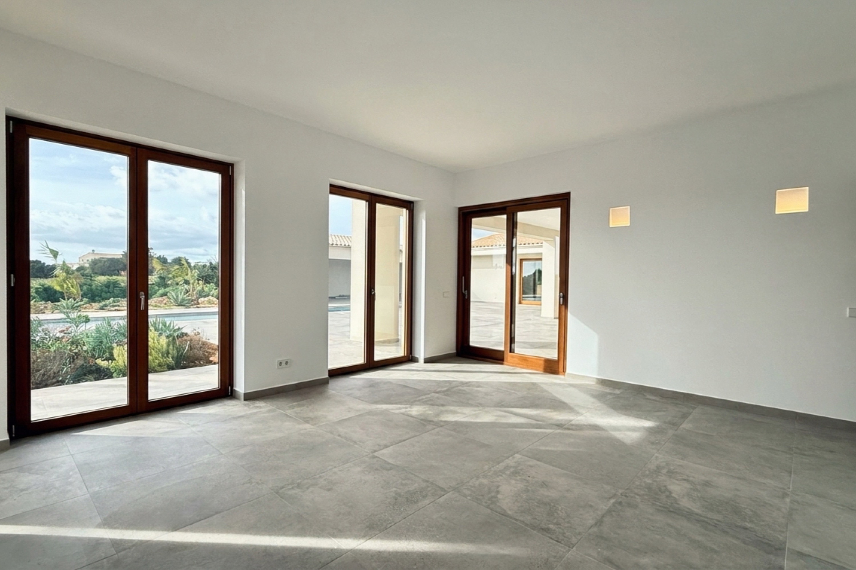 Exclusiver Neubau mit Pool, Tiefgarage und großem Garten · Bildergalerie 22