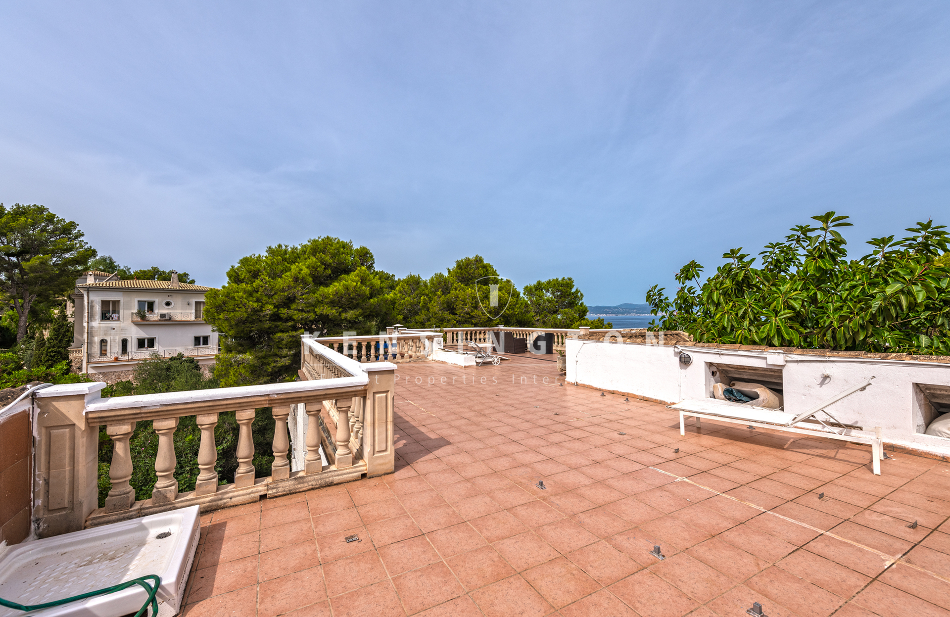 Villa en primera línea con vistas a la bahía de Palma, Mallorca · Galería 19