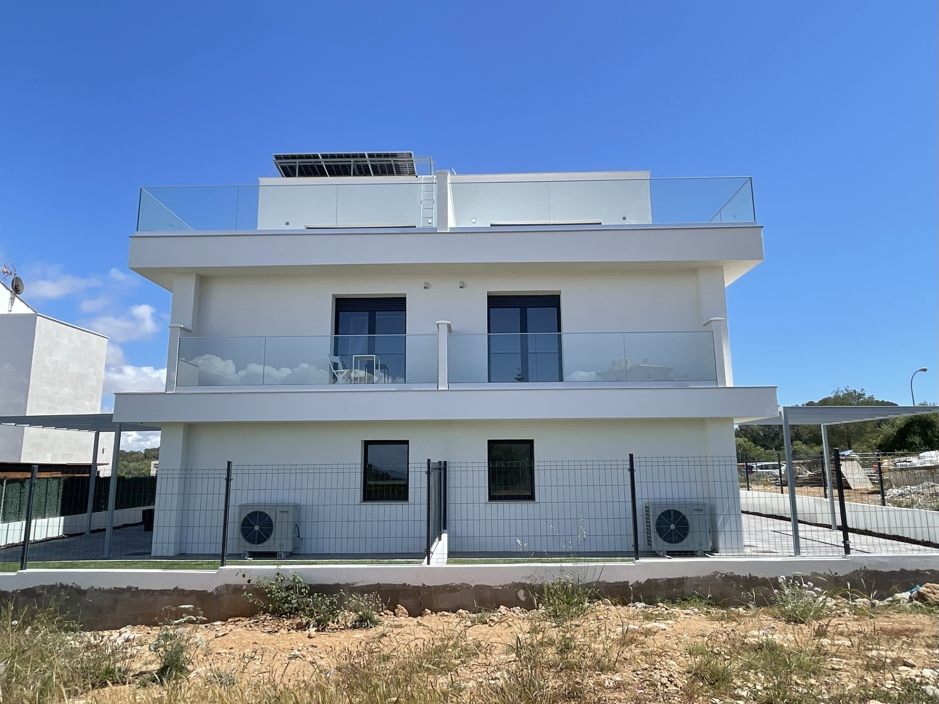 Neubau Doppelhaushälfte mit Pool · Image gallery 21