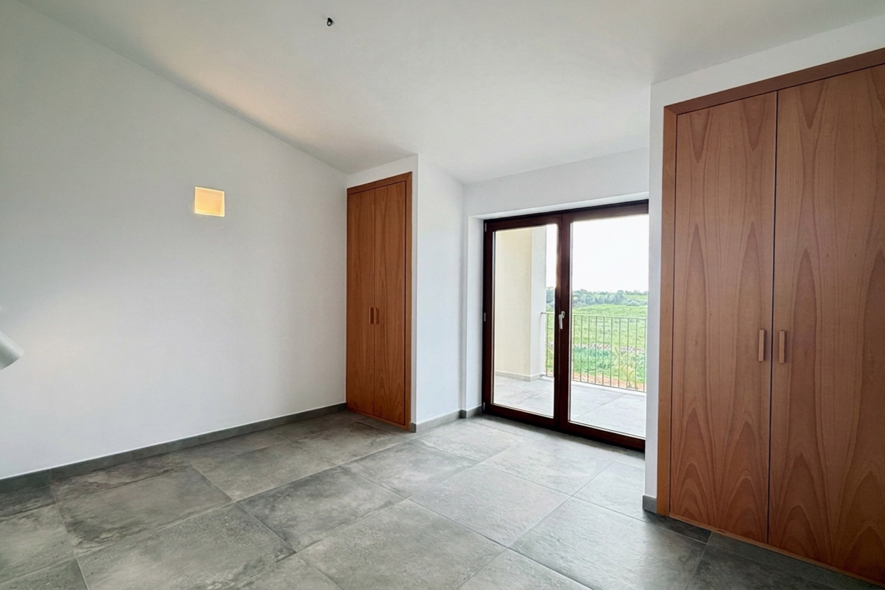 Exclusiver Neubau mit Pool, Tiefgarage und großem Garten · Bildergalerie 41