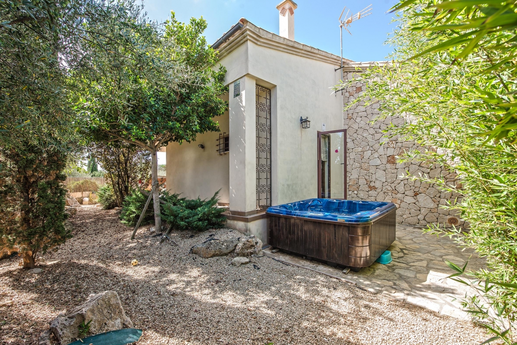 ETV! Charming villa with sea view on the second line in Sa Torre, Mallorca