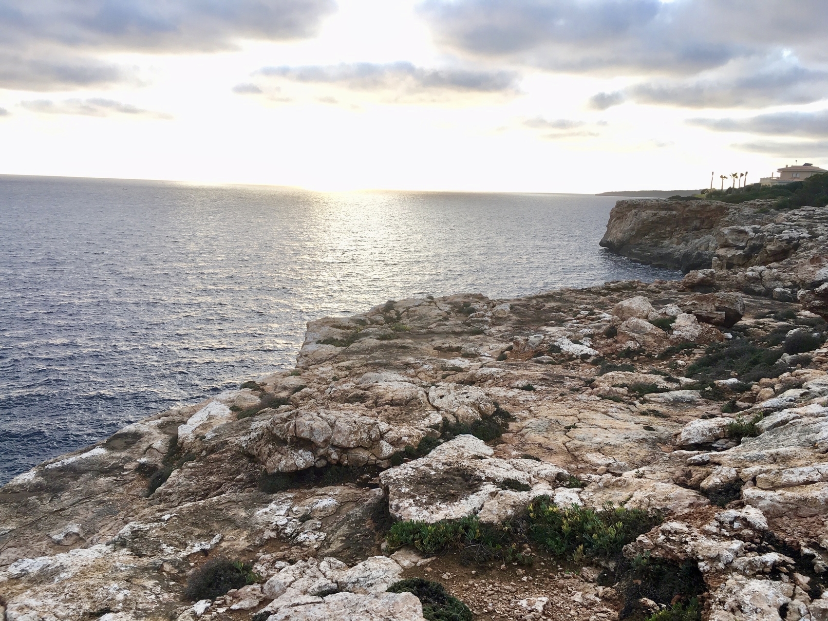 Frontline plot with views of Cabrera in Vallgornera Nou, Mallorca