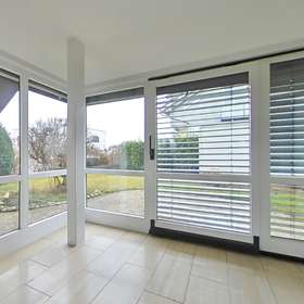 EG Wohnzimmer mit Zugang zur Terrasse 