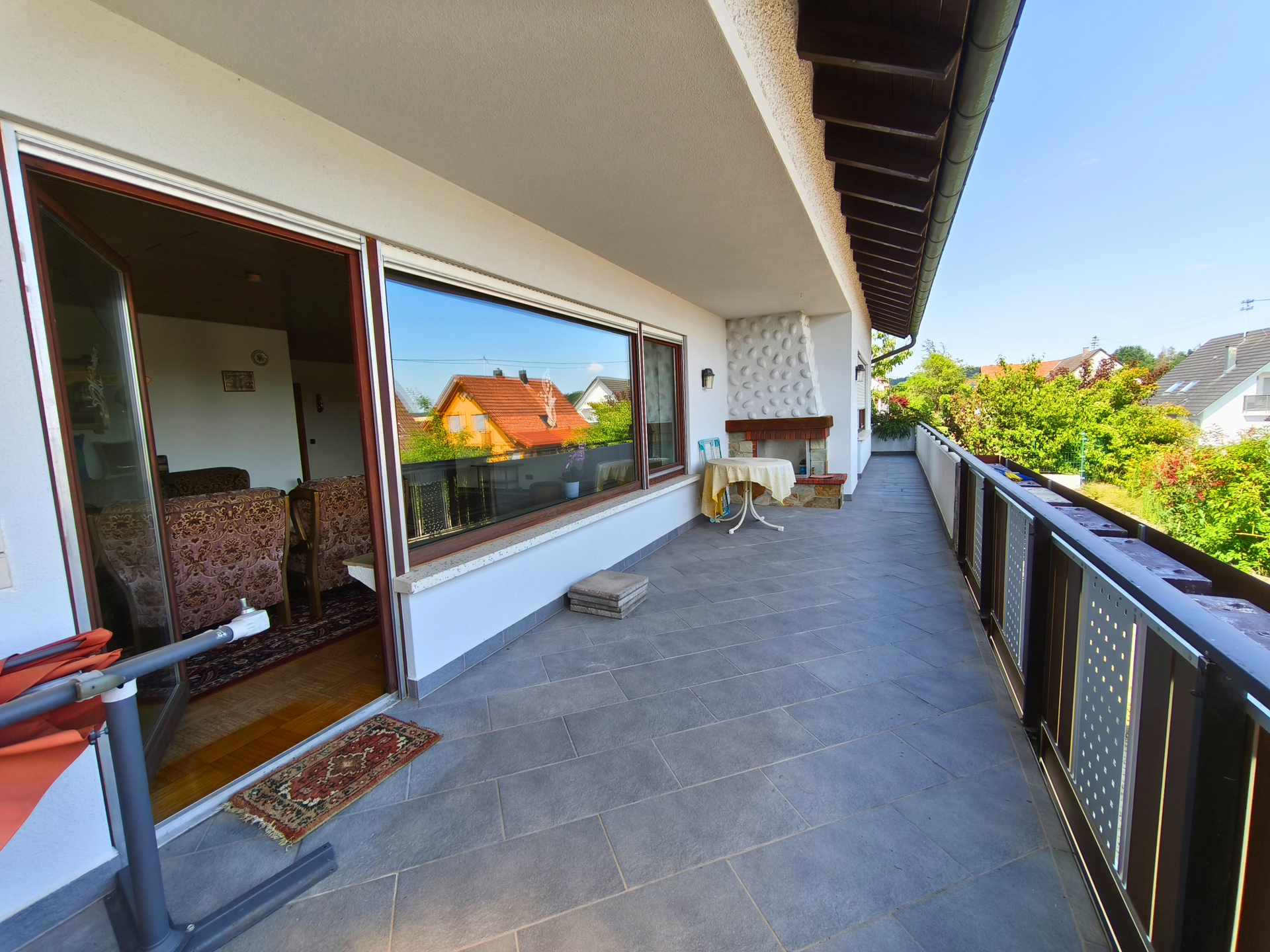 Balkon EG