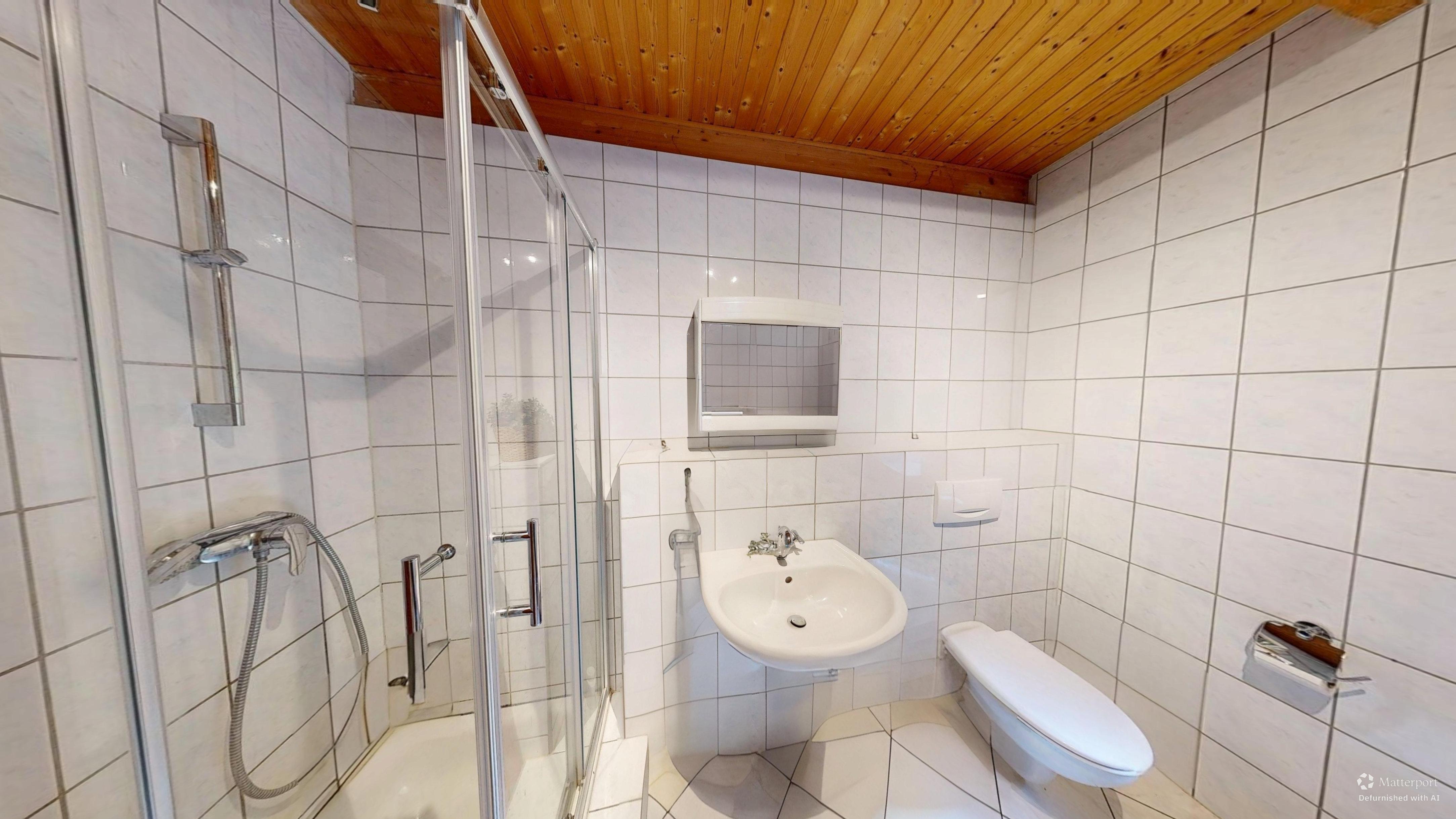 Zwischen Wald und Wohnkomfort – Gepflegtes Zweifamilienhaus mit großem Naturgrundstück – 23/41