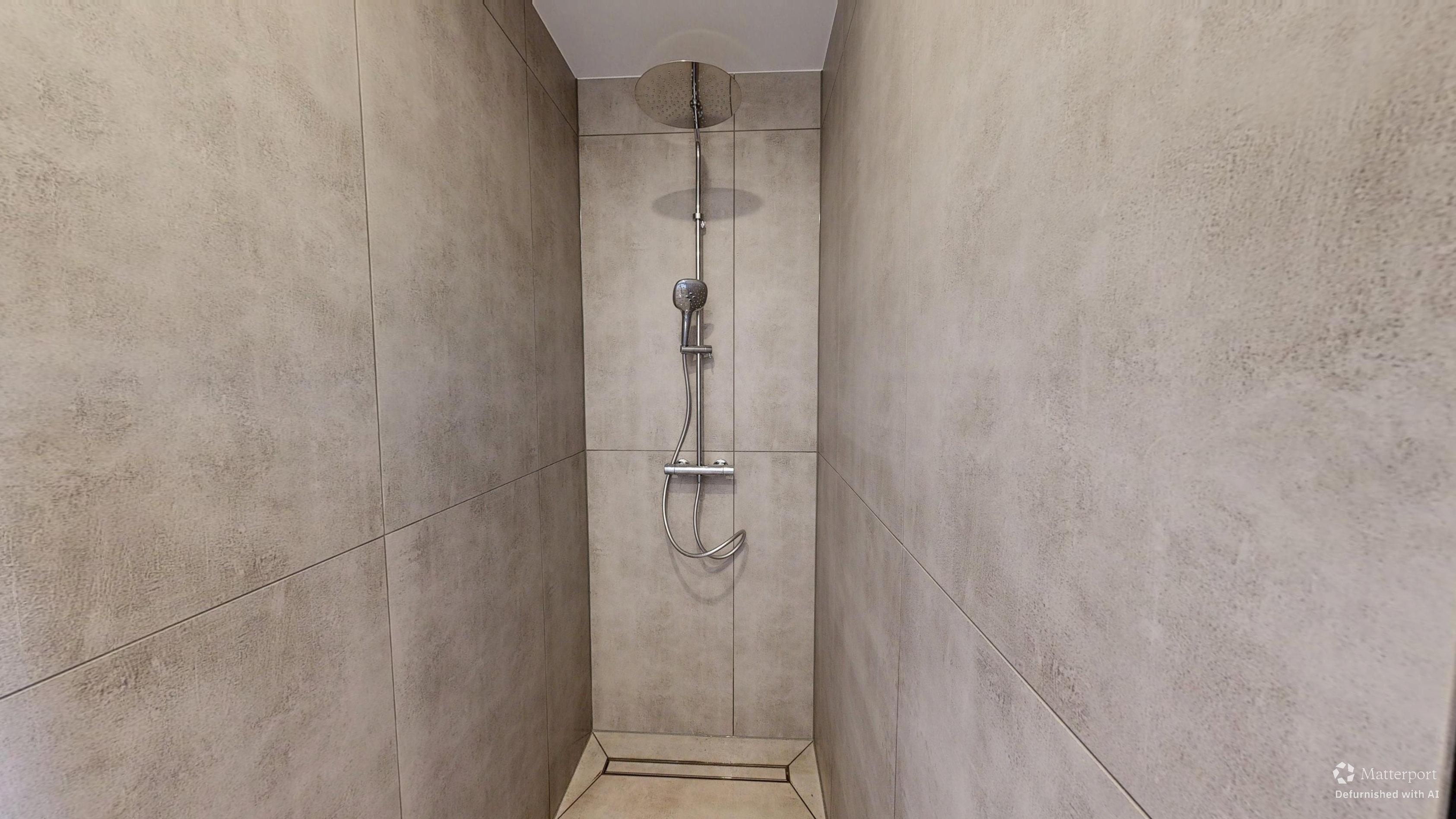 Modern Fully Renovated Home with Garden & Parking | Bruchmühlbach-Miesau – 15/19