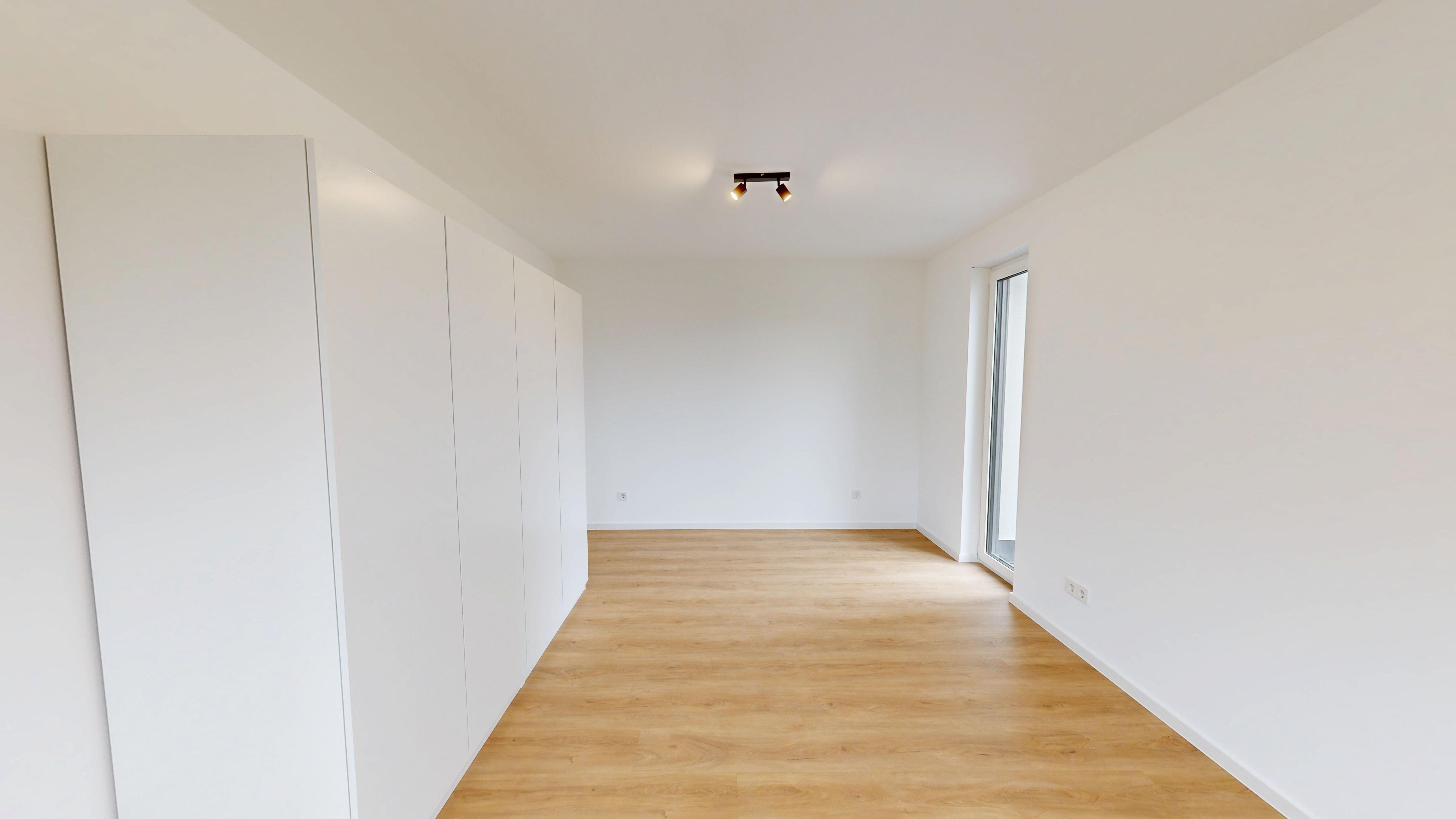 Modern Fully Renovated Home with Garden & Parking | Bruchmühlbach-Miesau – 4/19
