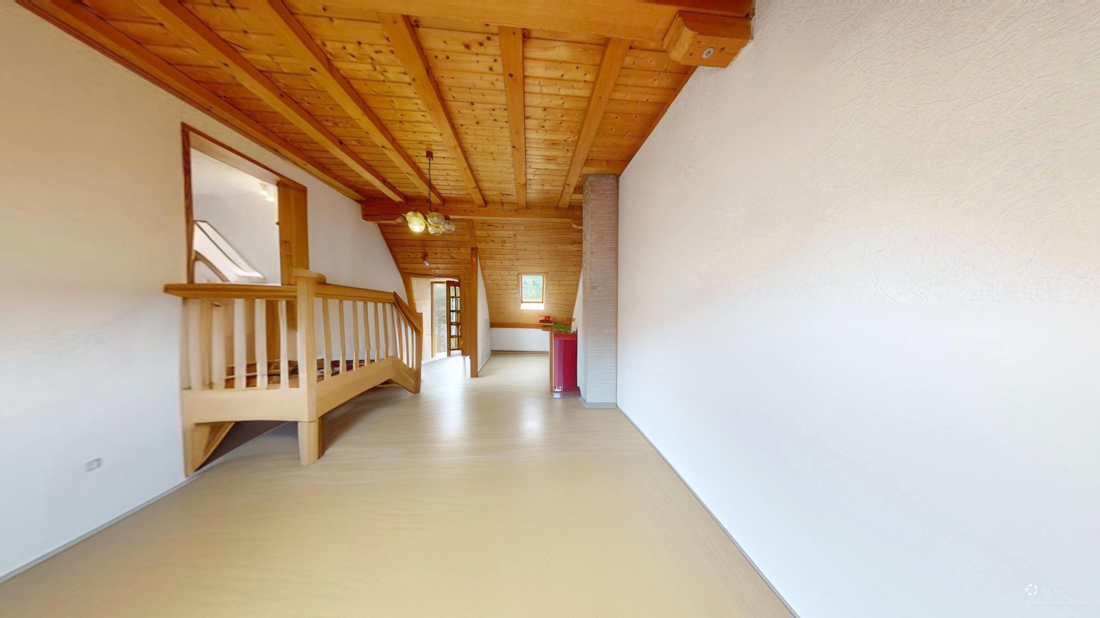 Zwischen Wald und Wohnkomfort – Gepflegtes Zweifamilienhaus mit großem Naturgrundstück – 2/41