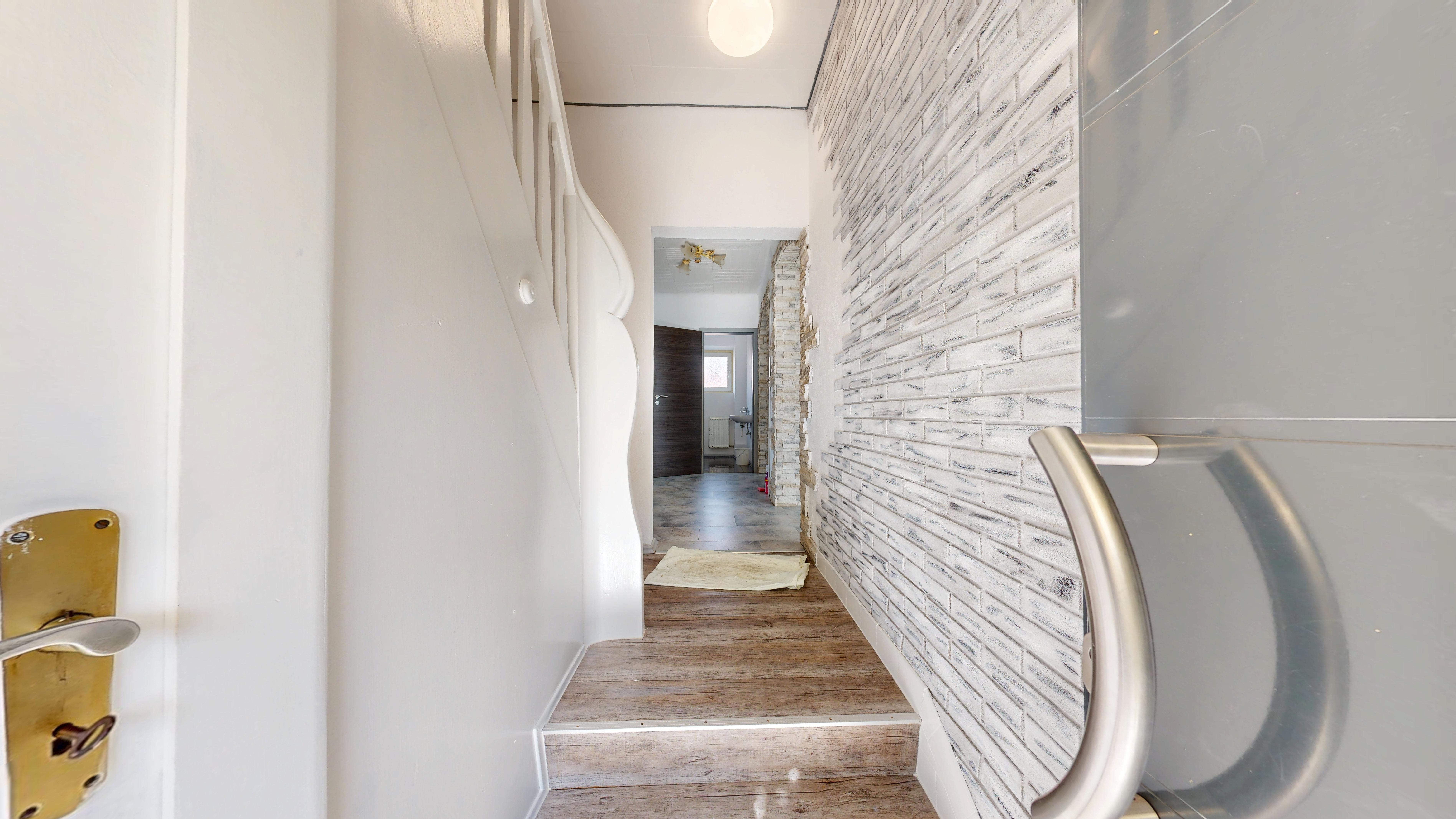 Ihr neues Zuhause: Freistehendes Einfamilienhaus mit Garten und viel Platz für die Familie - Image 2